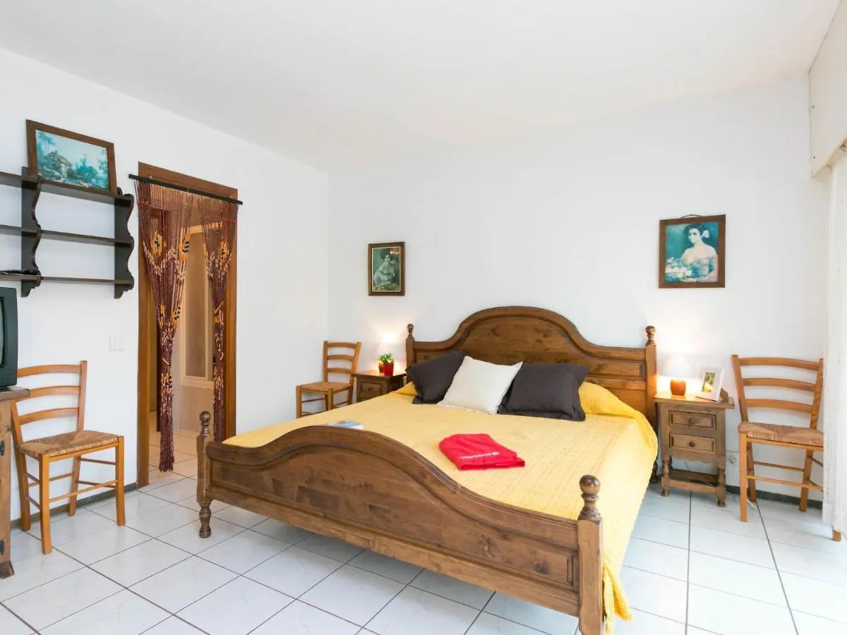 Studio Roses Holiday Center-11 By Interhome Apartman