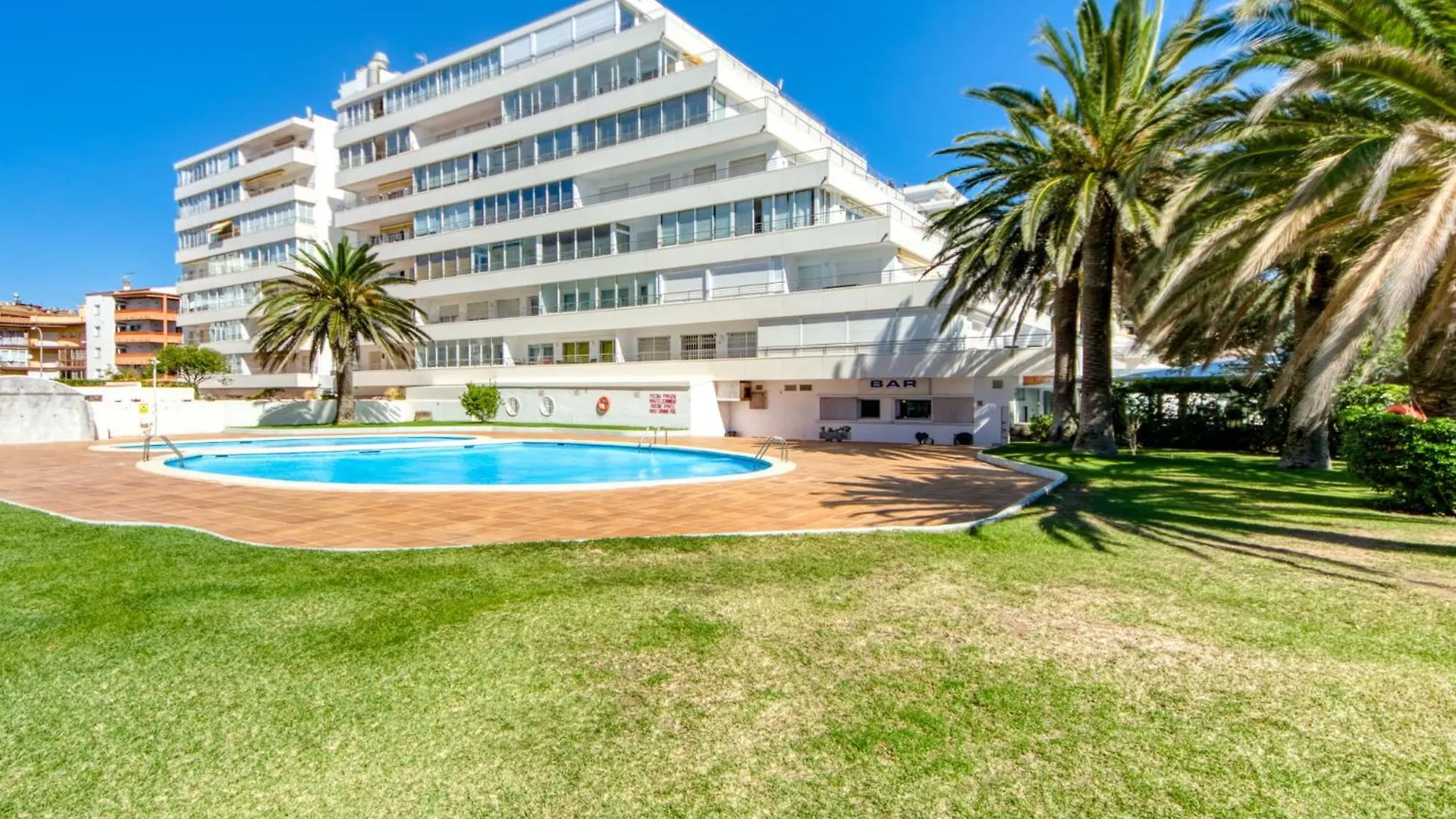 Apartman Studio Roses Holiday Center-11 By Interhome